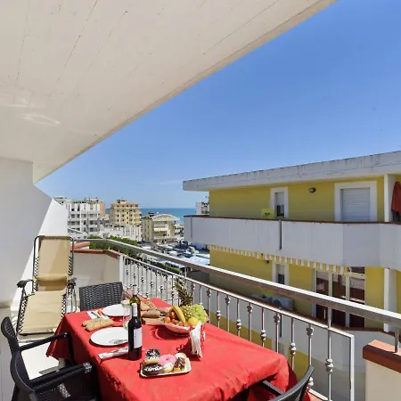 Appartamento Sea-view In With Private Terrace