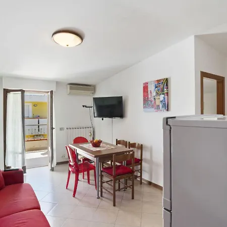 Appartamento Sea-view In With Private Terrace