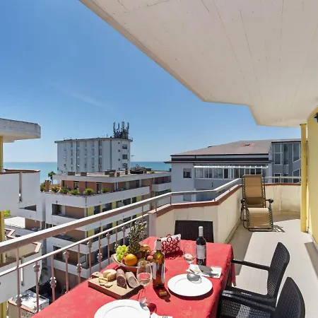 Sea-view In With Private Terrace Alba Adriatica